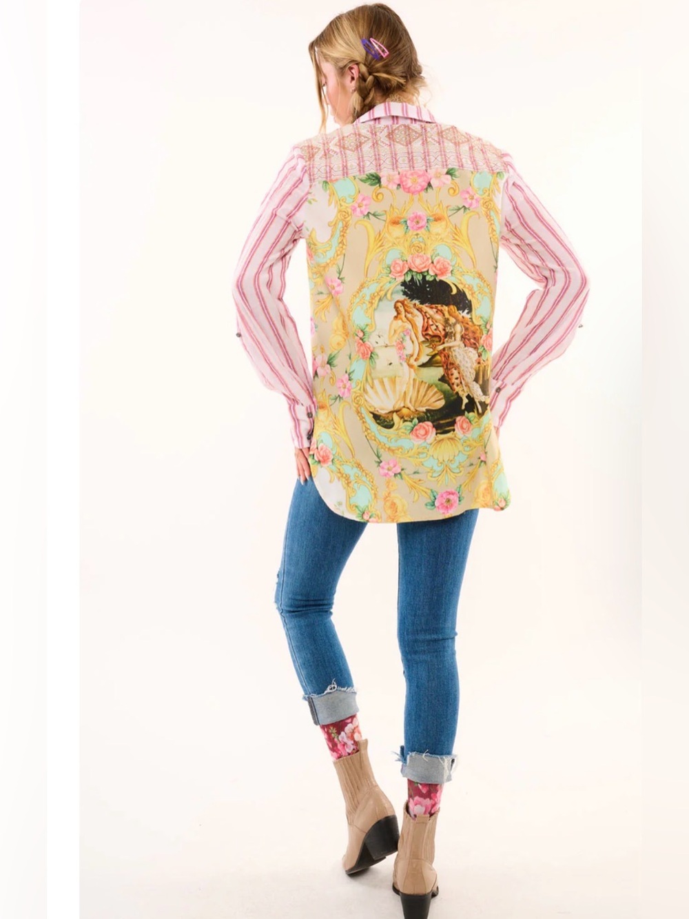 ARATTA NWT Oversized Birth of Venus XS Small